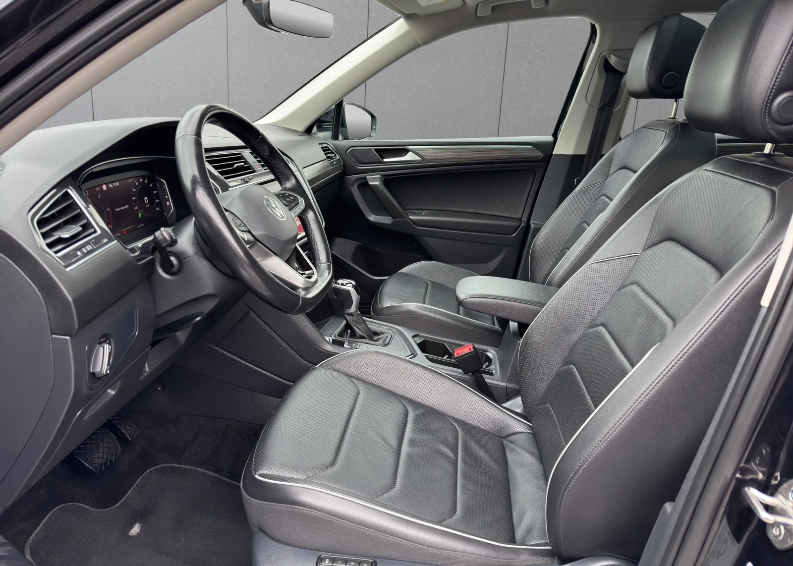 Zunanja slika - Volkswagen Tiguan - 2,0 TDI DSG - 5