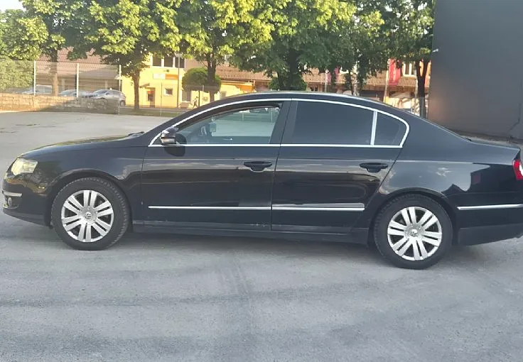 Zunanja slika - VW Passat - 2.0 TDI Highline + 4x4 + UGODNO - 8