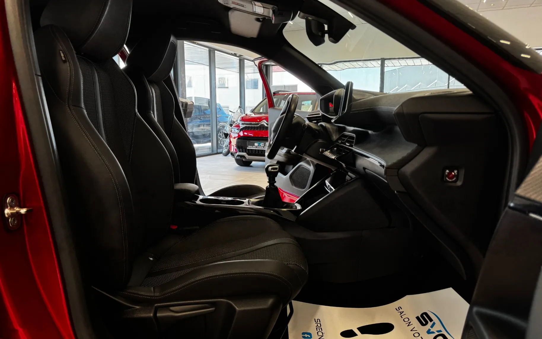 Zunanja slika - Peugeot 2008 - 1,2 PureTech 130 S&S GT - 9
