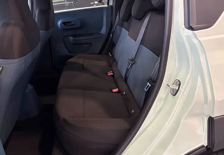 Zunanja slika - Fiat Grande Panda - 1.2 T-Gen3 110 AT6 ICON - 7