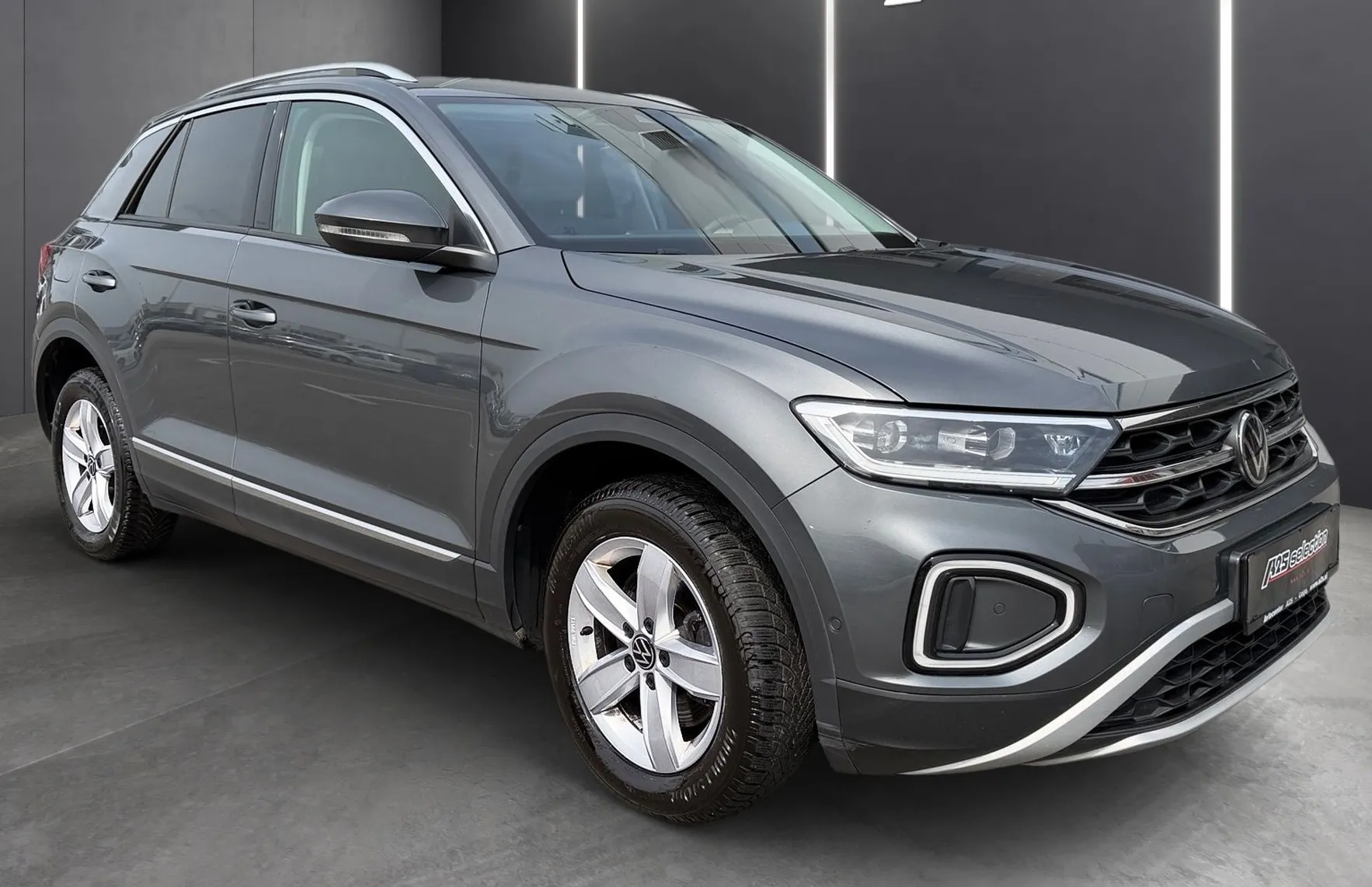 Zunanja slika - VW T-Roc - 4motion 2.0 TDI BMT Style DSG-Full LED-ACC-Masaža. - 2