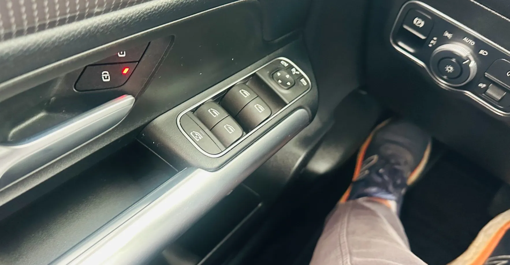 Zunanja slika - Mercedes-Benz EQA - 250 NEMŠKI+4ALU.PANORAMA.KLJUKA.LED.KAMERA.USNJE - 16