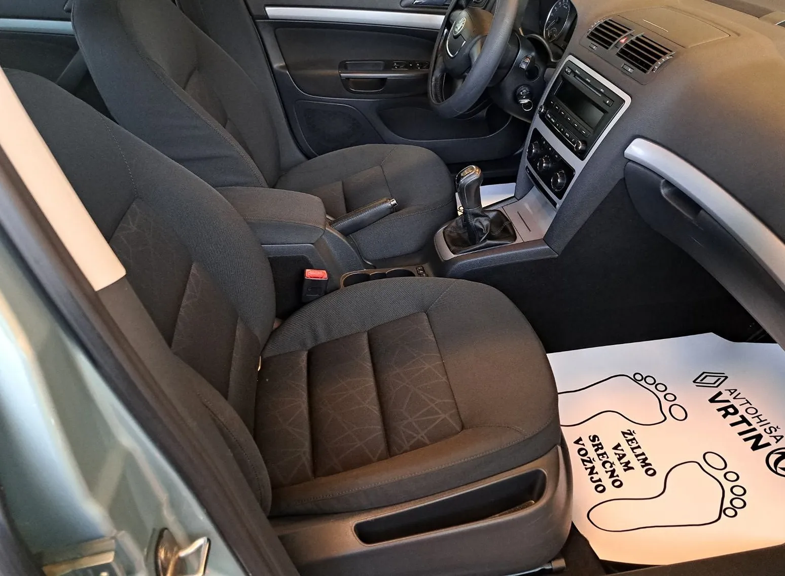 Zunanja slika - Škoda Octavia - Combi 1.6 CR TDI DPF Active - 8