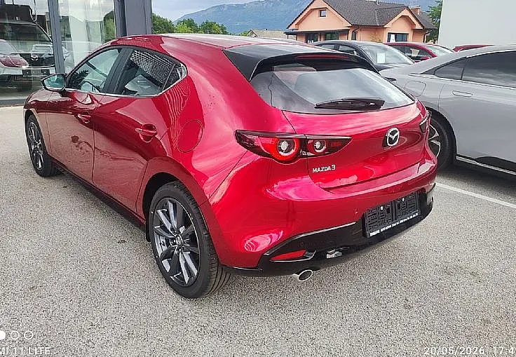 Zunanja slika - Mazda Mazda3 - e-Skyactiv G140 Centre-line - 4