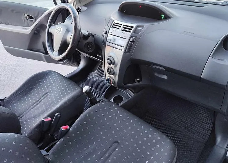 Zunanja slika - Toyota Yaris - 3V 1.0 VVT-KLIMA-SLO.POREKLO - 3