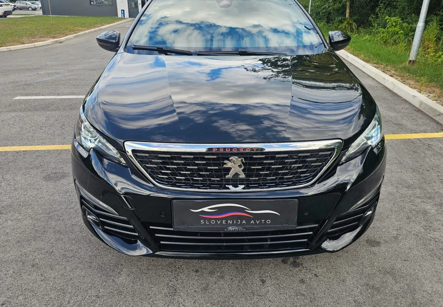 Zunanja slika - Peugeot 308 - GT 2.0 BlueHDi 180 EAT8 |panorama|FuLED|NAVI|alcan - 2