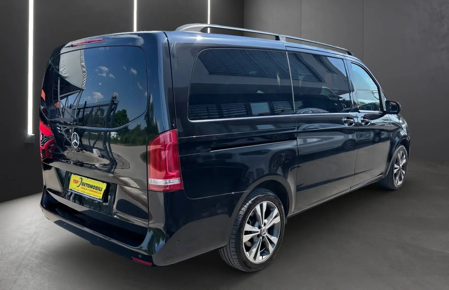 Zunanja slika - Mercedes-Benz V-Razred - V 250d DOLGI AMG-LINE FUL LED NAVI TEMP KAM - 8