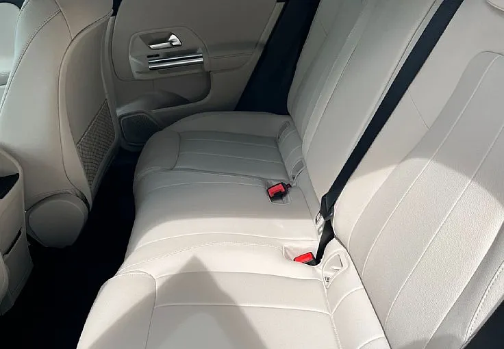 Zunanja slika - Mercedes-Benz GLA-Razred - GLA 180 Progressive Avt.  bež notranjost - 10