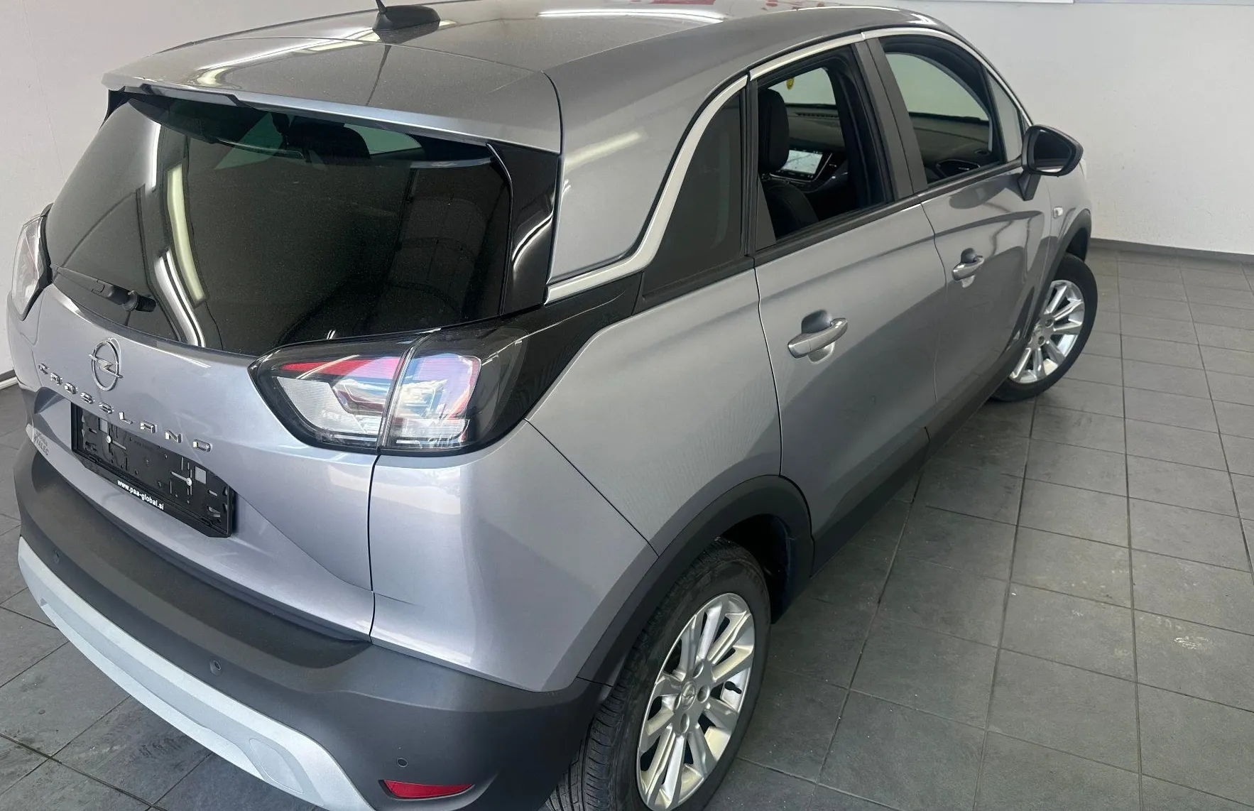 Zunanja slika - Opel Crossland - 1.2  BENCIN.KAMERA.LED.USNJE.NAVI.SAMO 73.000KM. - 6