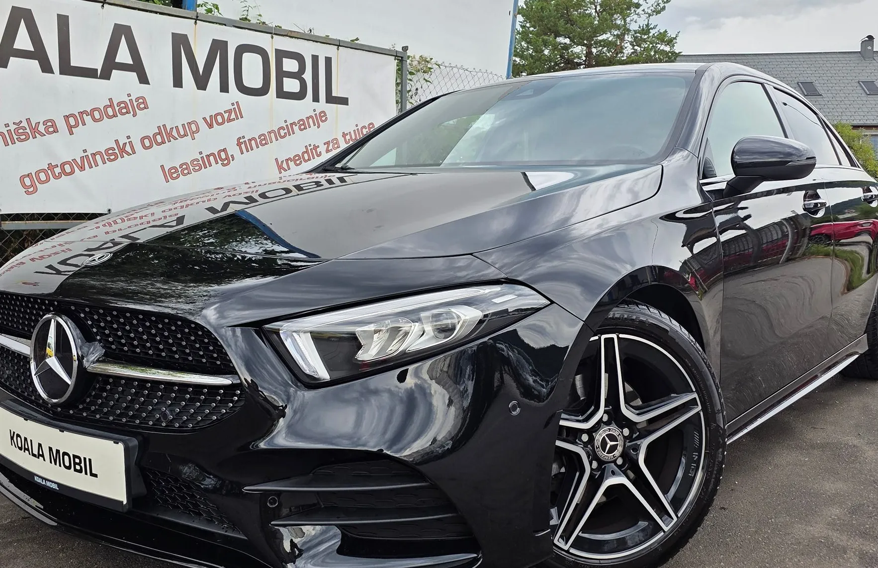 Zunanja slika - Mercedes-Benz A-Razred - A LIMUZINA 200 AMG AVT. LED-VIRTUAL-KAMERA-1.LAST - 1