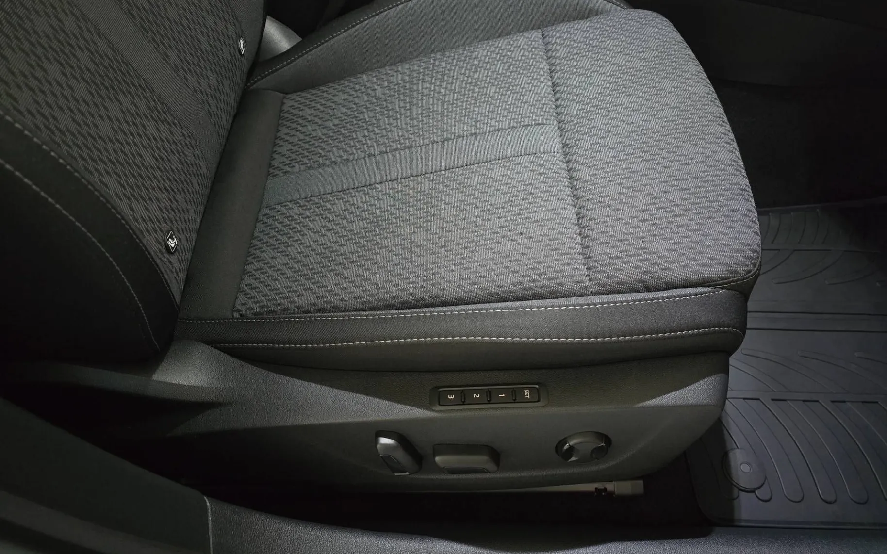 Notranja slika - Škoda Octavia - Combi 2.0 TDI Style DSG - LED.virtual.kamera.asist - 19