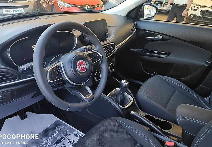 Zunanja slika - Fiat Tipo - 1.0 SLO-49.000KM-1.LASTNIK-KAMERA-PDC-VIRTUAL-LED - 6