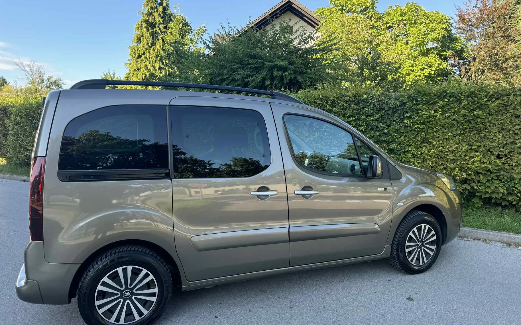 Zunanja slika - Peugeot Partner - 1,6 HDi Base L2 - 10
