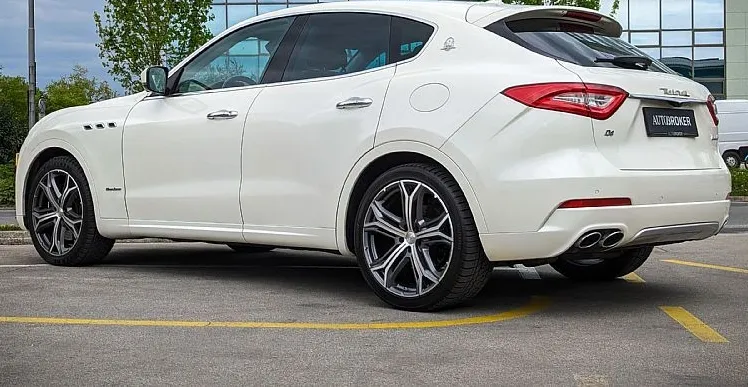 Zunanja slika - Maserati Levante - V6 21 ACC 360 PANO BOWERS WILKINS SURROUND - 7