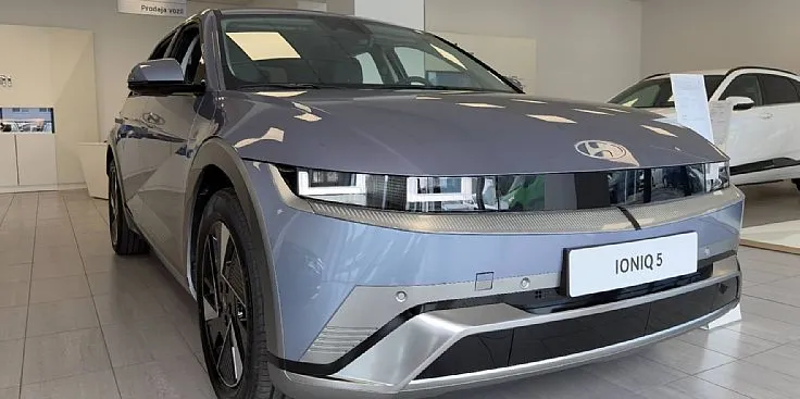 Zunanja slika - Hyundai Ioniq 5 - PREMIUM 84 kWh - 2