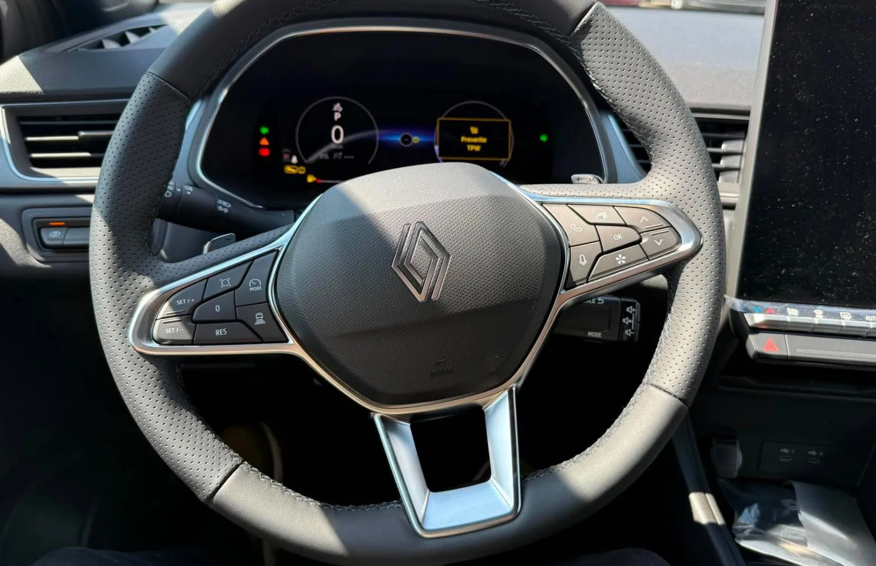 Zunanja slika - Renault Captur - TCe 140 Techno EDC - 9