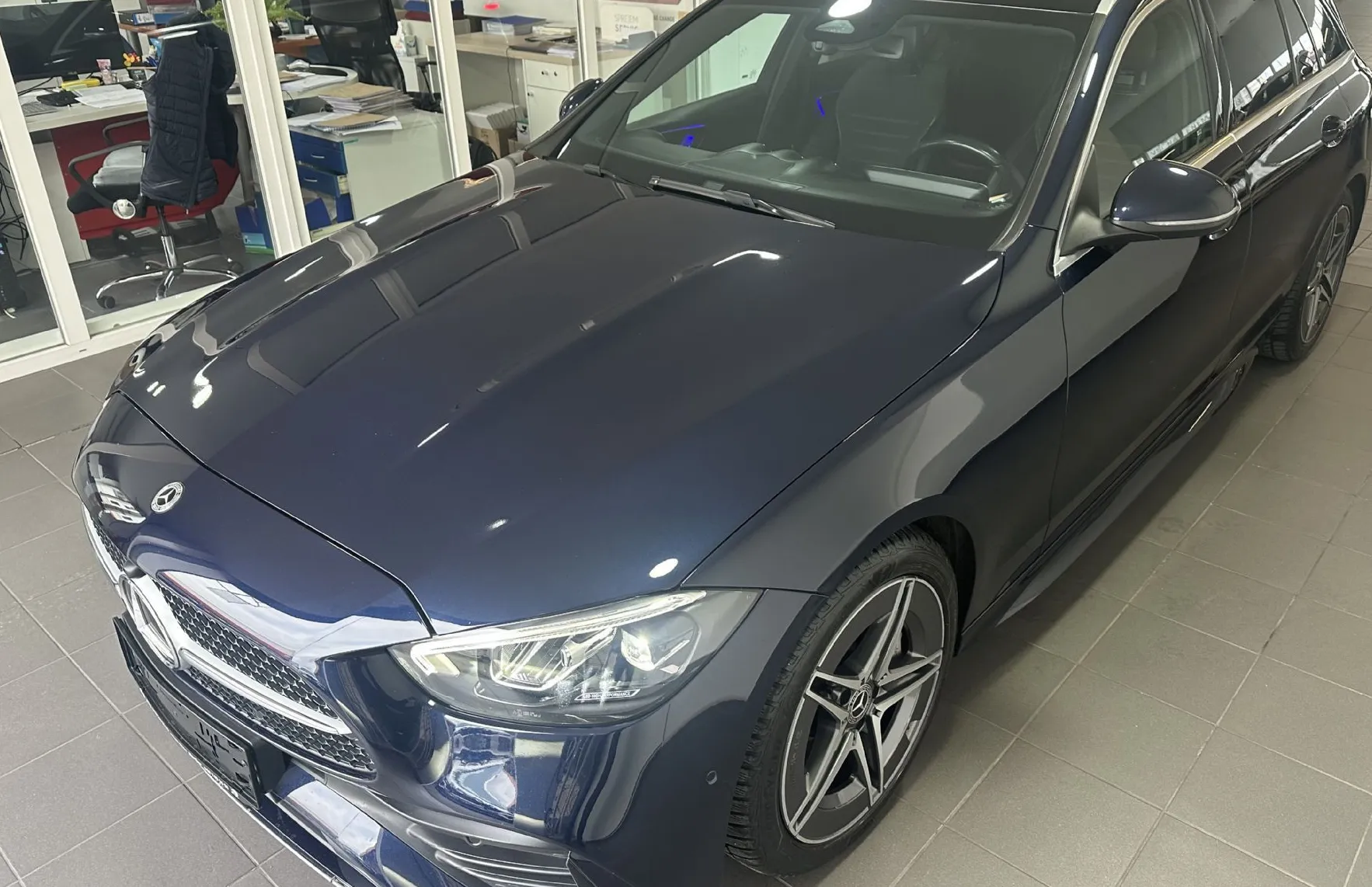 Zunanja slika - Mercedes-Benz C-Razred - C 200 T AMG Line Avt..KAMERA.USNJE.NAVI.PANORAMA - 2