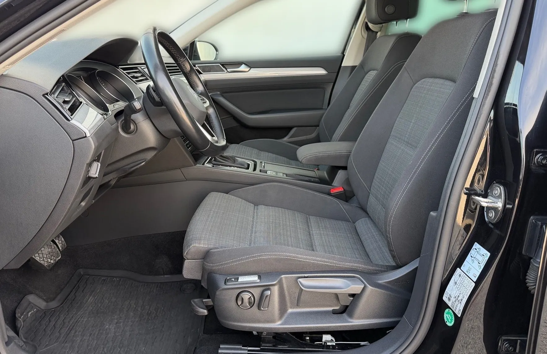 Zunanja slika - VW Passat - Variant 2.0 TDI DSG Kamera - Kljuka... - 7
