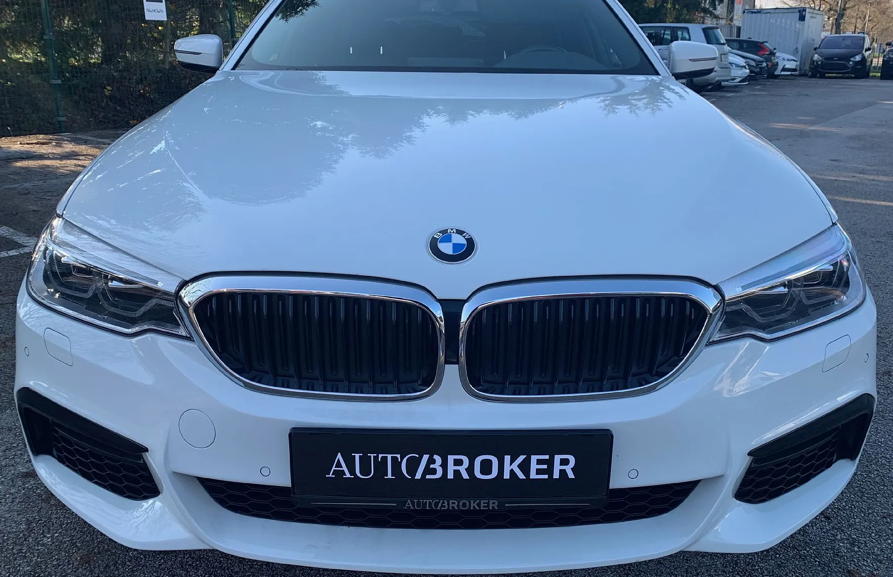 Zunanja slika - BMW Serija 5 - Touring: 520d xDrive  Avt.NEPOZABNO DOŽIVETJE - 2