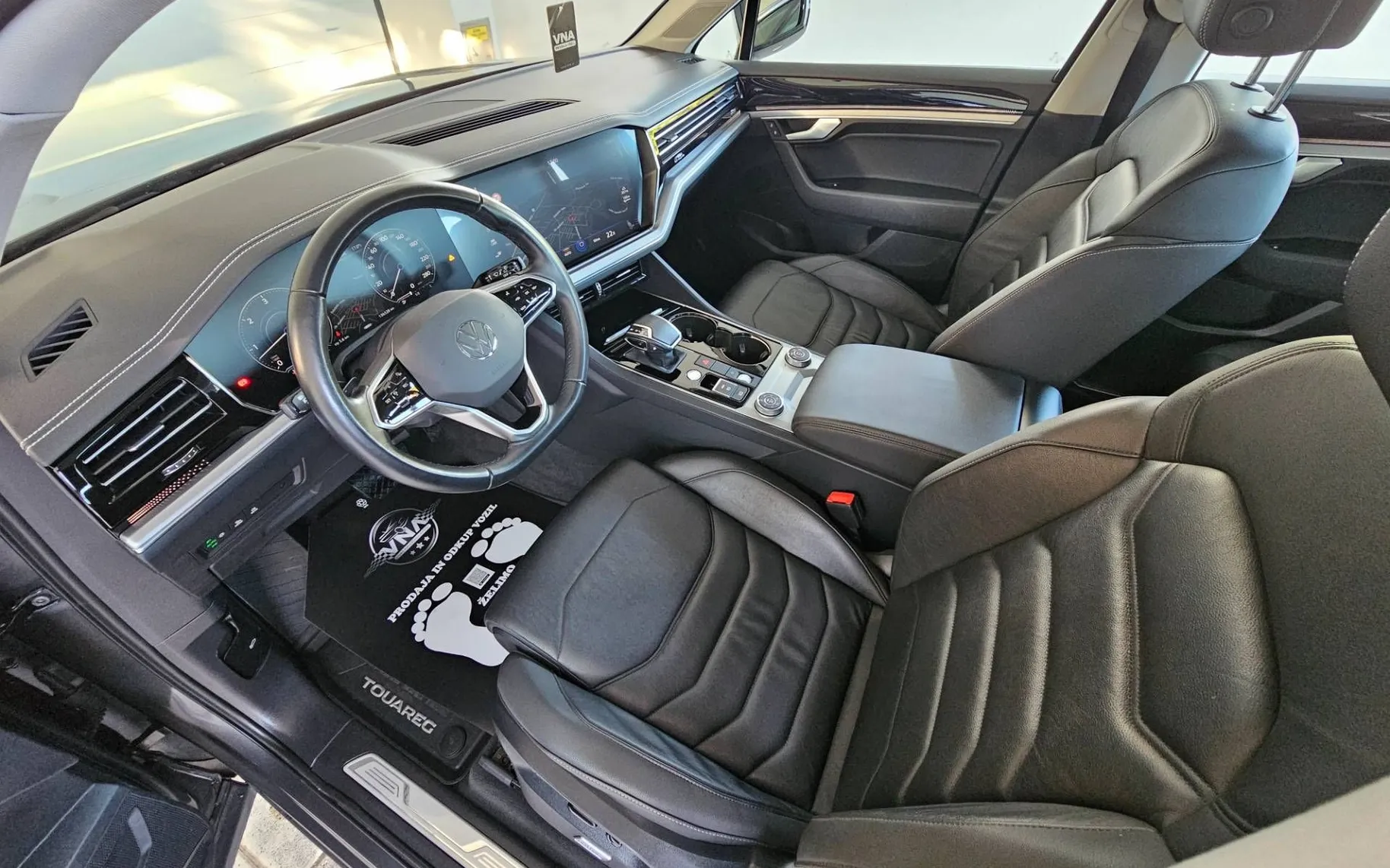 Notranja slika - Volkswagen Touareg - 4motion V6 TDI R-Line |VIRTUAL|ZRAK|KLJUKA|KAMERA| - 7