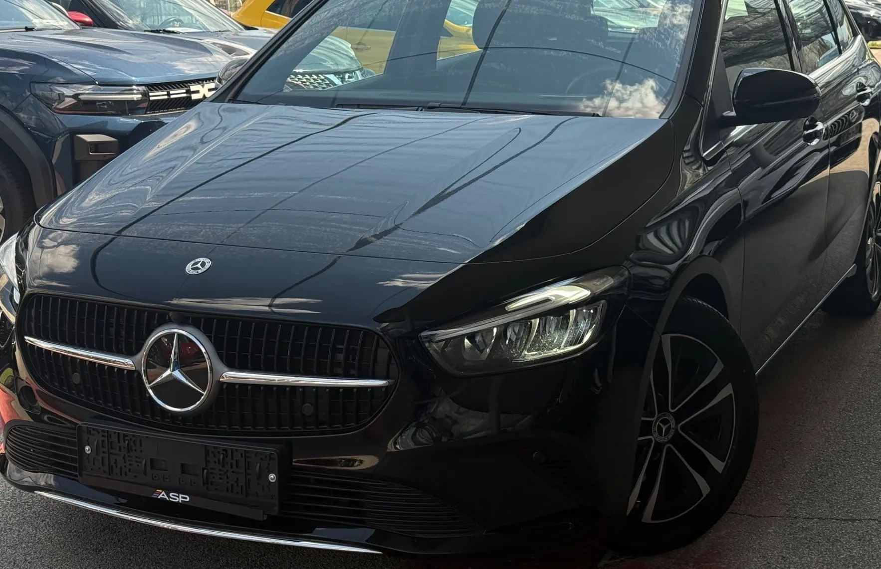 Zunanja slika - Mercedes-Benz B-Razred - 180 Progressive - 1