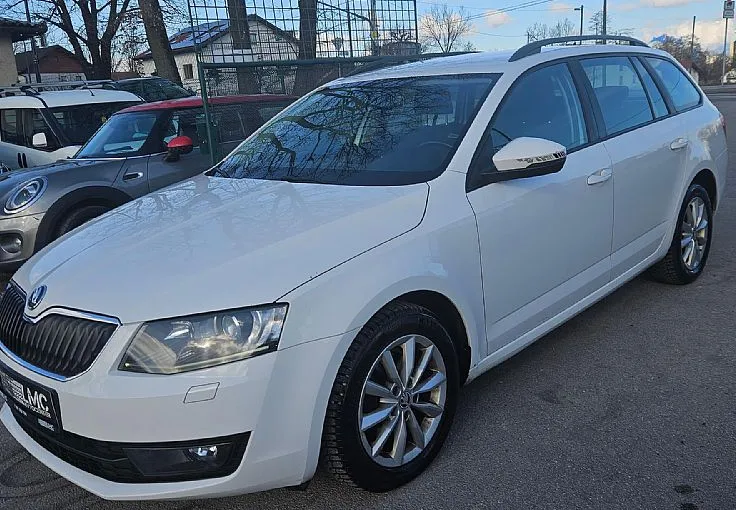 Zunanja slika - Škoda Octavia - Combi 2.0 TDI 150ks DSG °XENON° °TEMPOMAT° - 1
