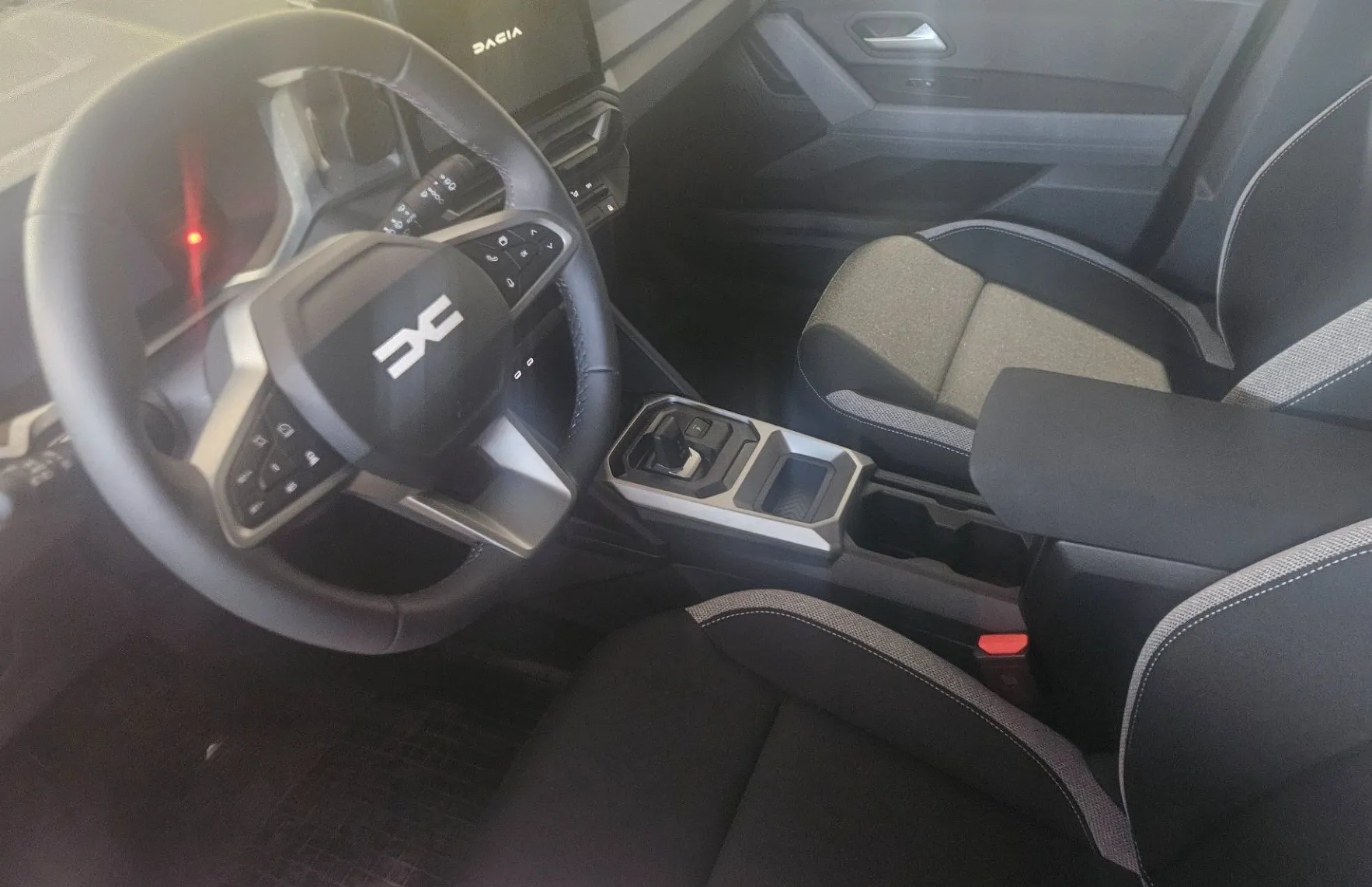 Zunanja slika - Dacia Duster - Hybrid 155 Journey - 6