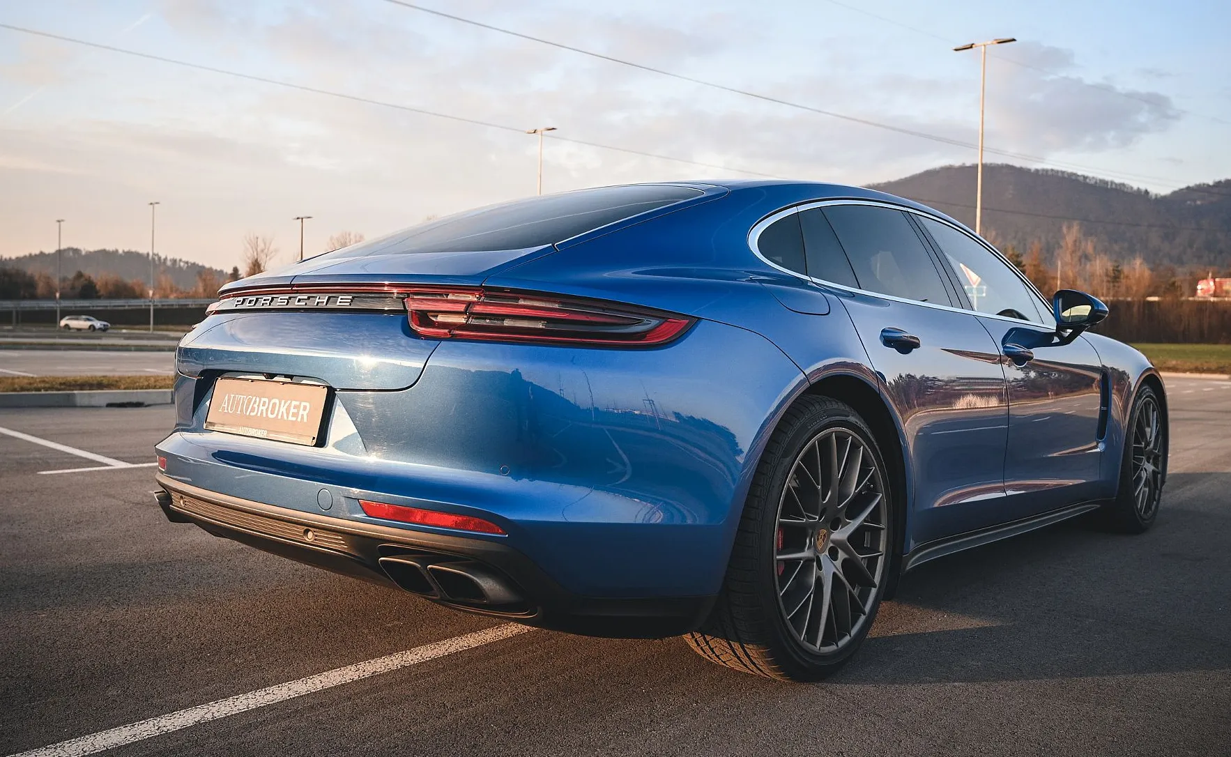 Zunanja slika - Porsche Panamera - Turbo PDK - 4