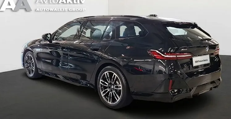 Zunanja slika - BMW Serija 5 - Touring: 520d xDrive AT M-Sport ACC - HARMAN - 3