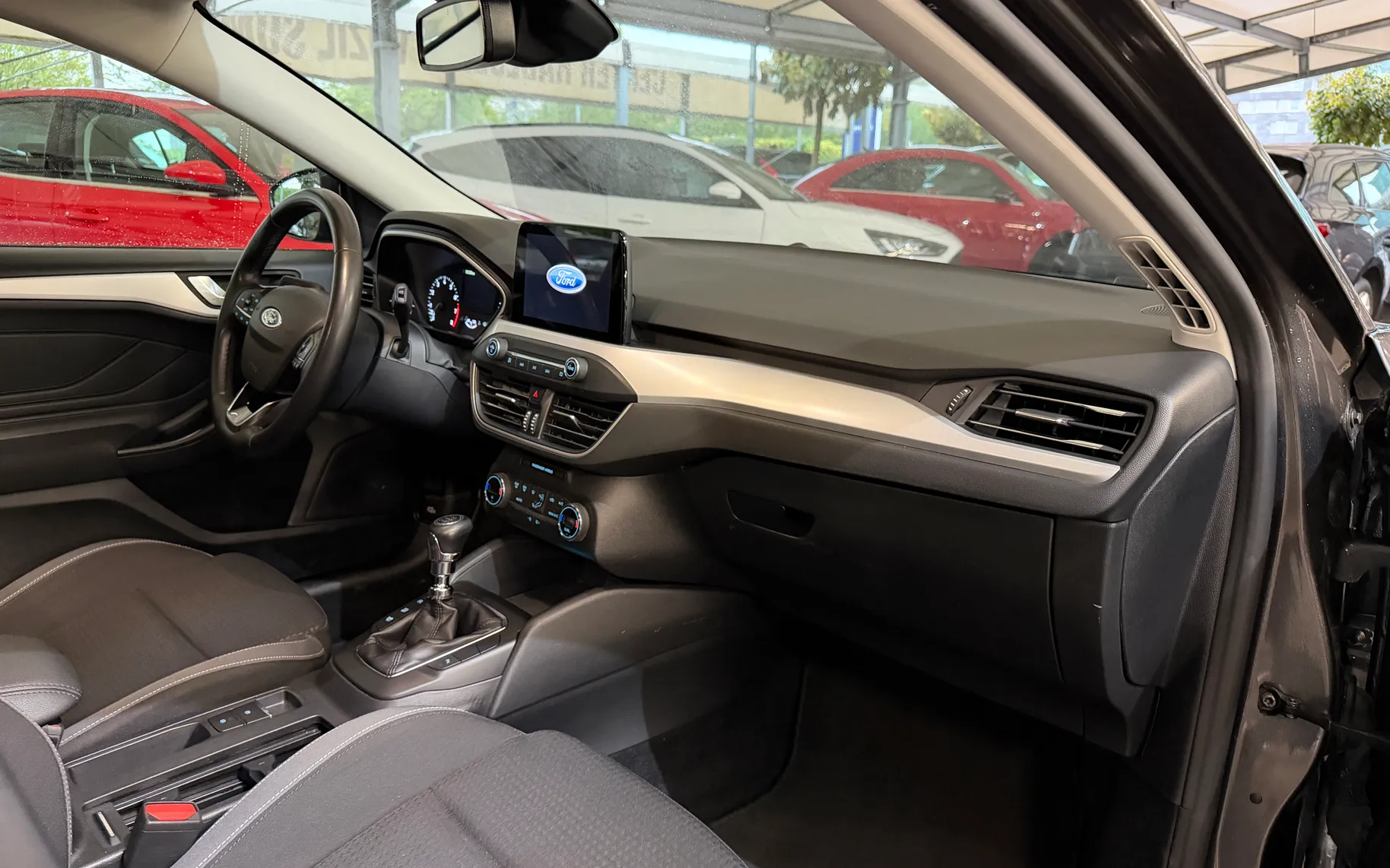 Notranja slika - Ford Focus - 1.0 - 13