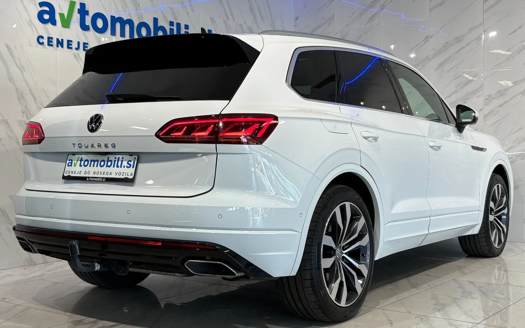 Zunanja slika - Volkswagen Touareg - V6 TDI R-Line 4M|Pano|Zračno|Kamera|SoftC|Hlaj|R.. - 4