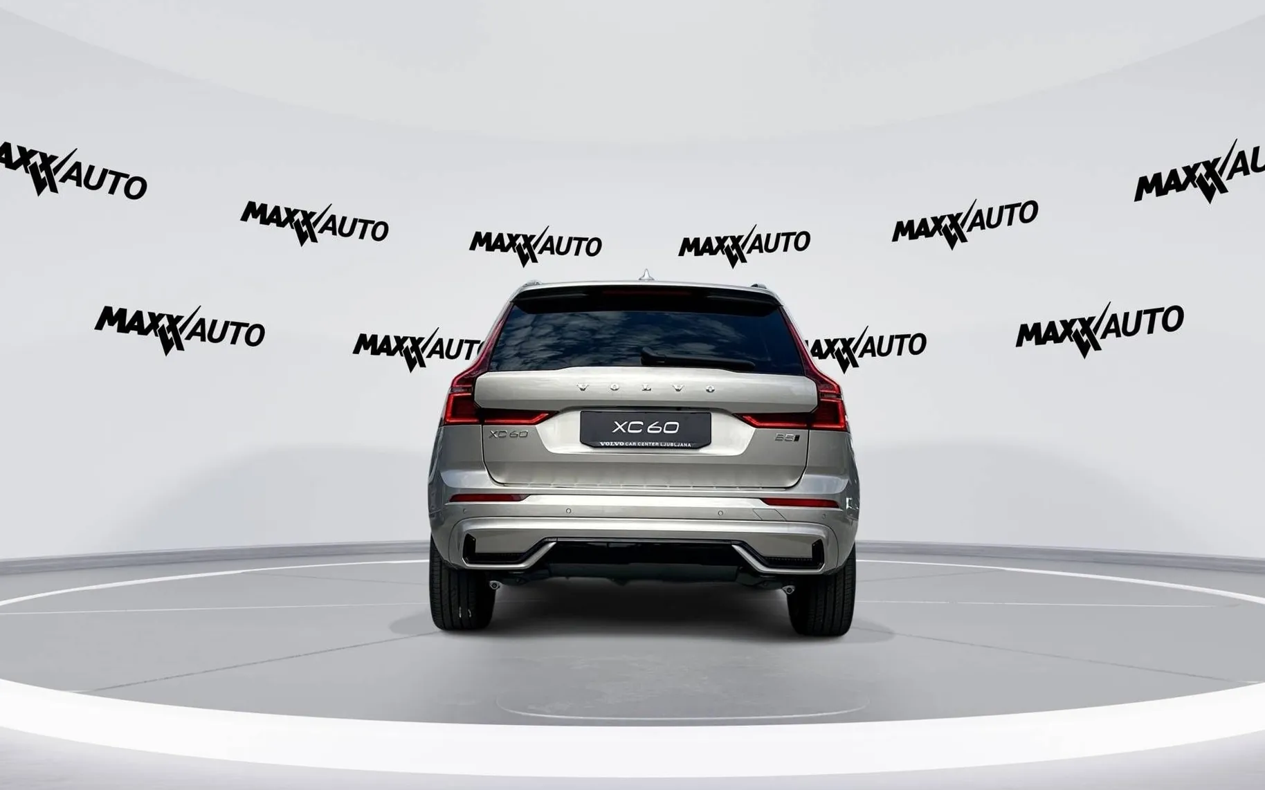 Zunanja slika - Volvo XC60 - B5 P AWD Plus Dark Avt. - 6