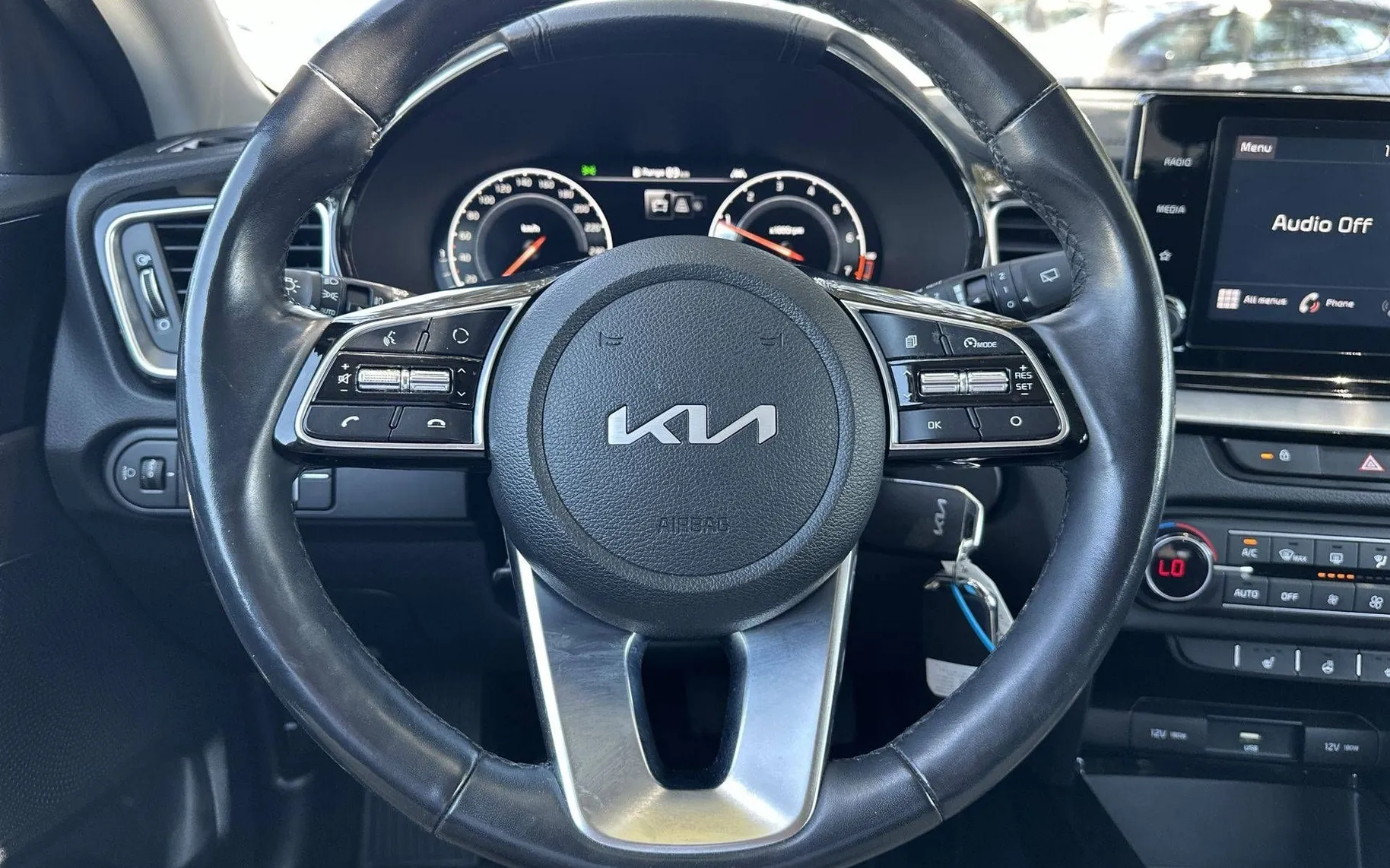 Notranja slika - KIA XCeed - 1.0 EX Way - 14