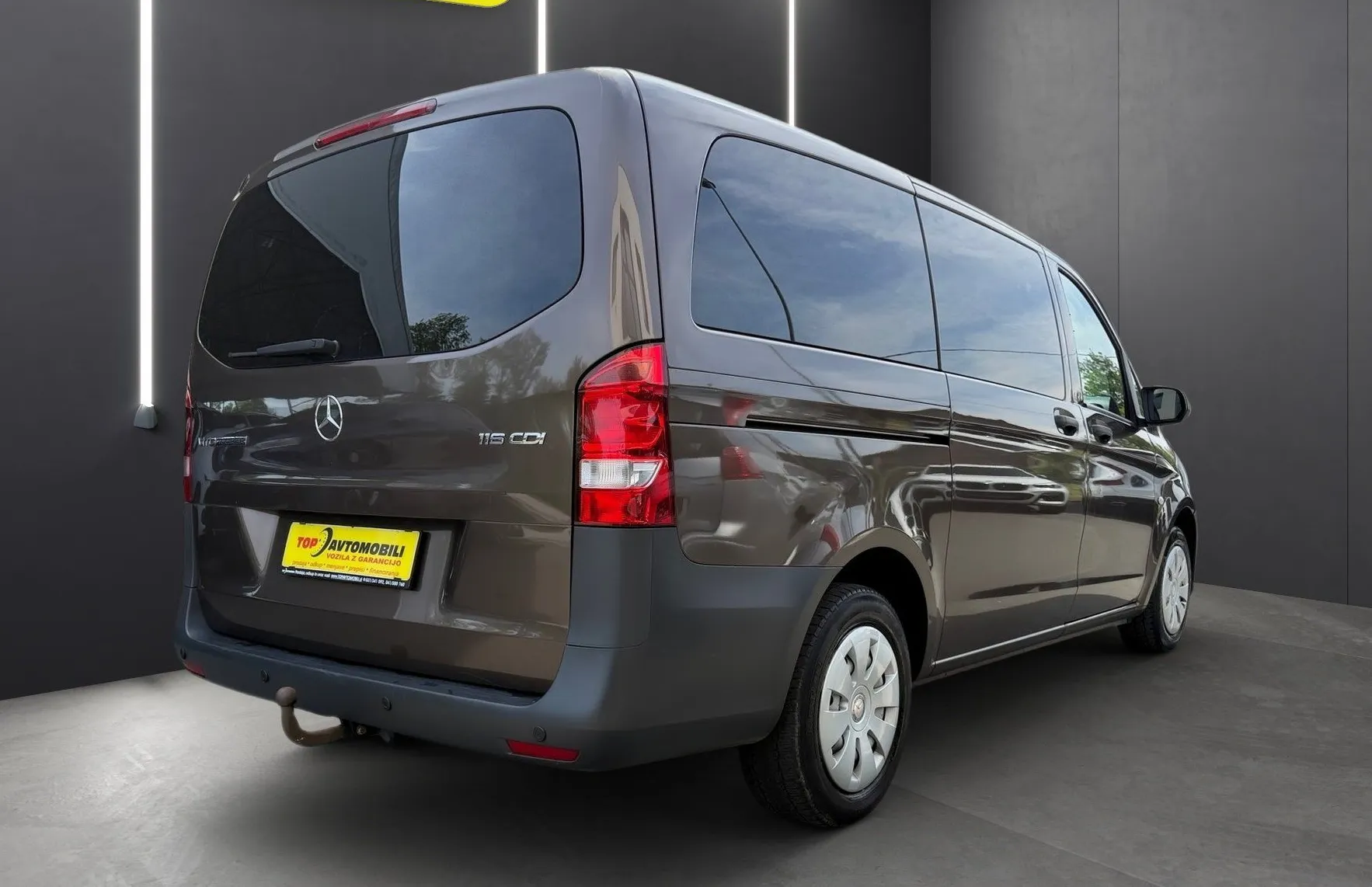 Zunanja slika - Mercedes-Benz Vito - Tourer 116 CDI DOLGI 9 SEDEŽEV NAVI PDC KLJUKA TOP - 7