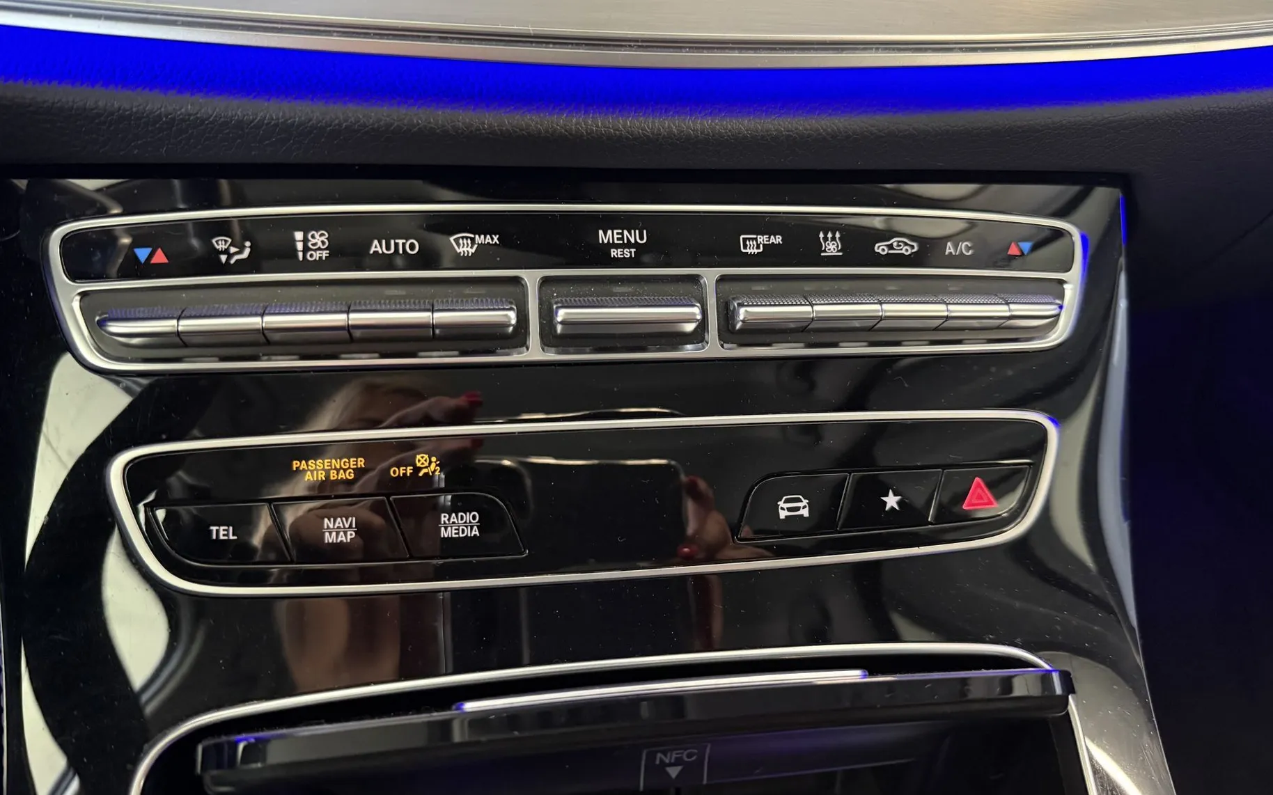Zunanja slika - Mercedes-Benz E-Razred - E 200 d AVANDGARD LED.NAVI. USNJE. OGR.SEDEŽI - 20