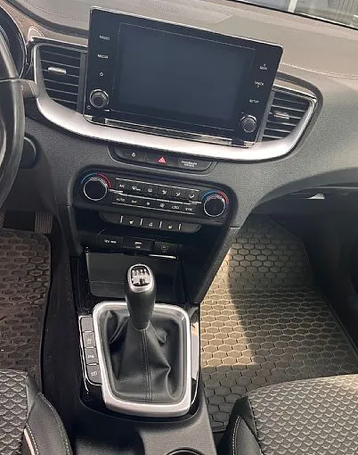 Zunanja slika - KIA XCeed - 1.5 T-GDi EX Way ISG. M T 118 kW - 11