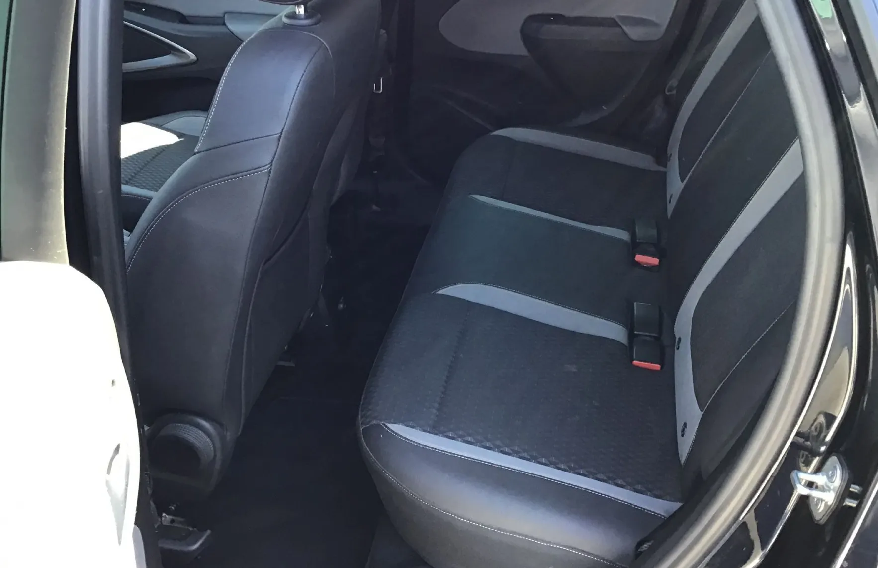 Zunanja slika - Opel Crossland X - 1.2 60KW - 10
