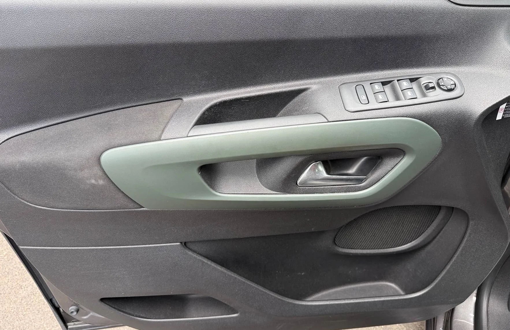 Zunanja slika - Citroën Berlingo - 1.5 HDI  AUT XTR -line  odličen - 11