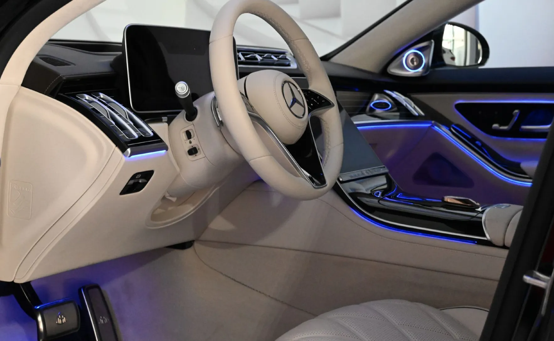Zunanja slika - Mercedes-Benz S-Razred - MAYBACH-S680.V12-4M-HLAJ-SOFT-PANO-2X-TV. - 10