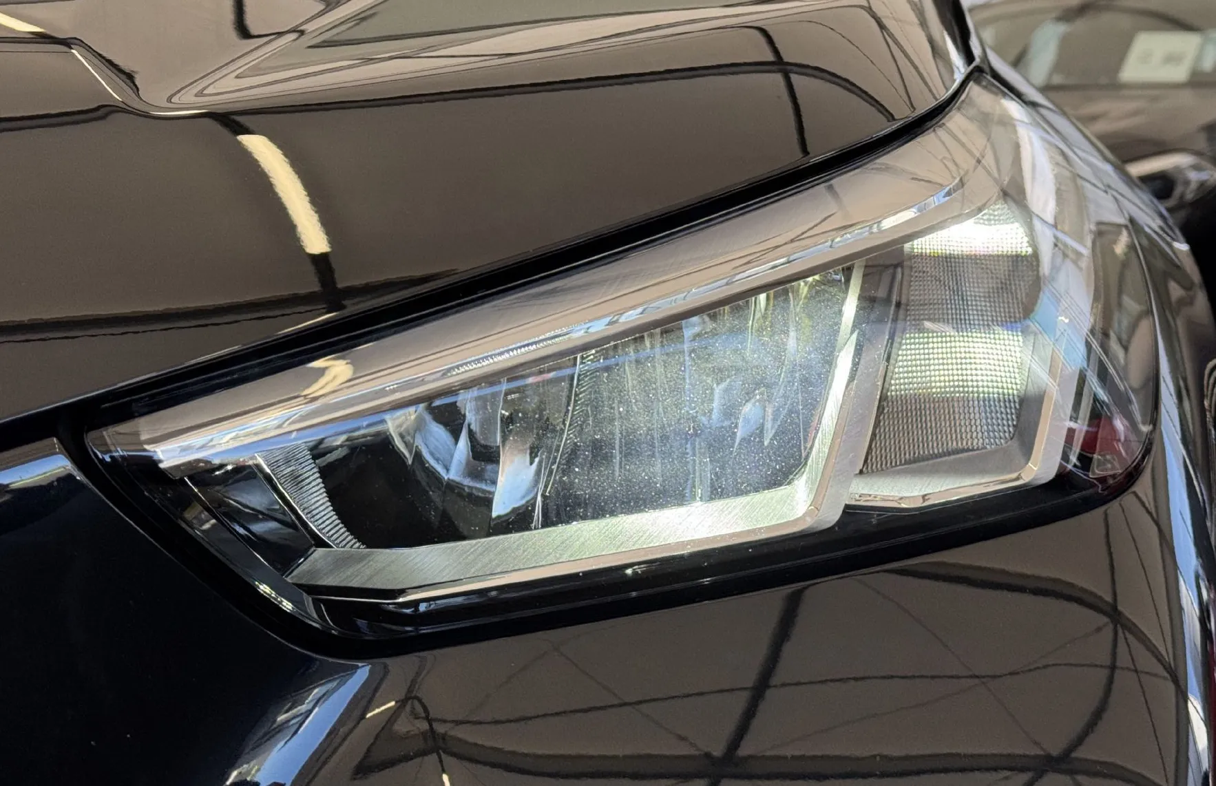 Zunanja slika - BMW X1 - serija : M Sport sDrive18i - KAMERA - USNJE - VIRTUAL - 3