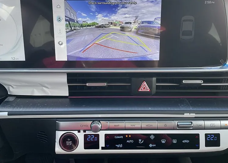 Zunanja slika - Hyundai Ioniq 6 - BEV 77KWH PREMIUM + WINTER. EL. KLJUKE - 5