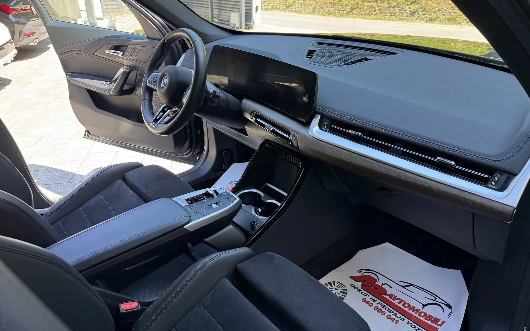 Notranja slika - BMW serija X1: - X1 xDrive23d Avt. M-sport-NAVI-FUL LED-ALCANTARA- - 12