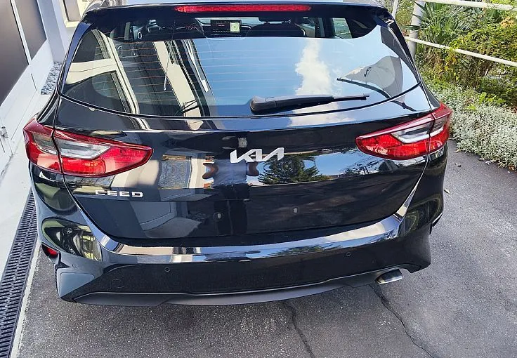 Zunanja slika - KIA Ceed - 1.0 T-GDi LX Champion+ ISG. M T 74 kW - 10