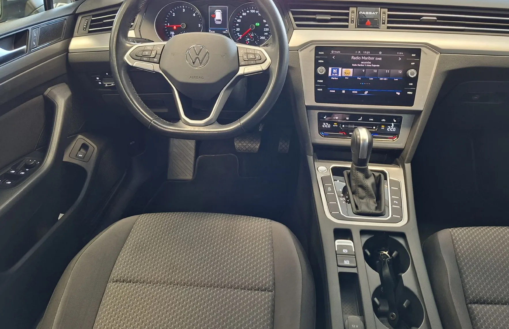 Zunanja slika - VW Passat - Variant 2.0 TDI BMT SCR BASIS avt. 110kW - 15