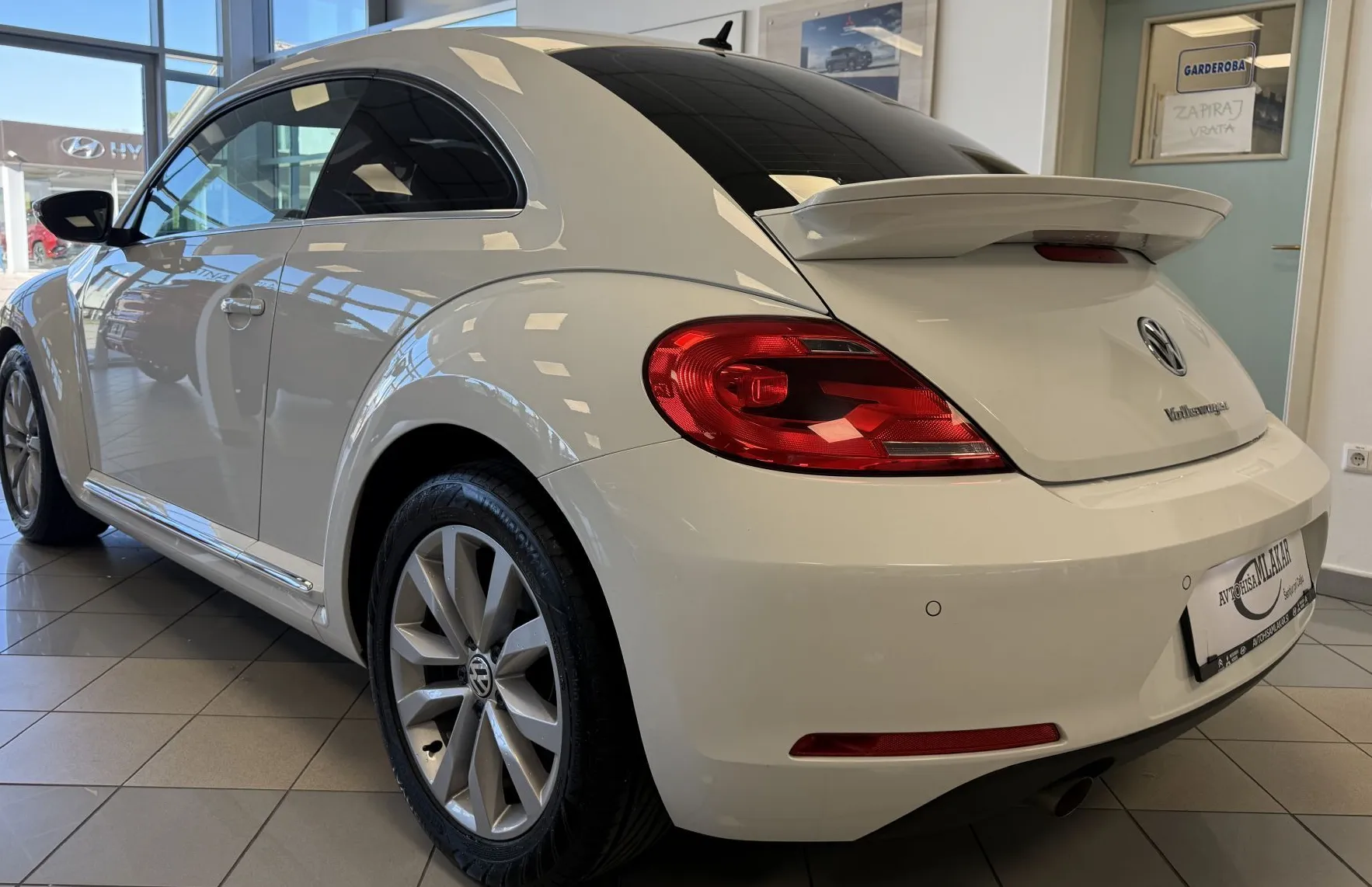 Zunanja slika - Volkswagen Beetle - 1.2 TSI BMT Design 77  105  - LED+XENON - PLATIŠČA - 5