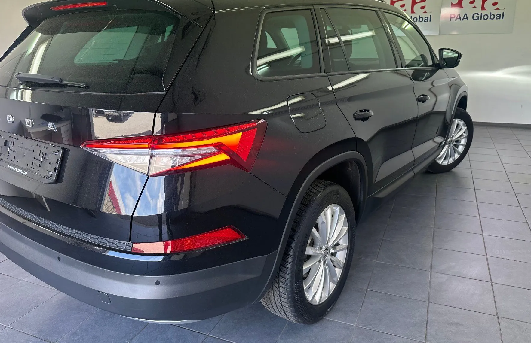 Zunanja slika - Škoda Kodiaq - 2.0 TDI 110kW DSG.NEMŠKI.LED.NAVI.GRE.SEDEŽEV. - 9