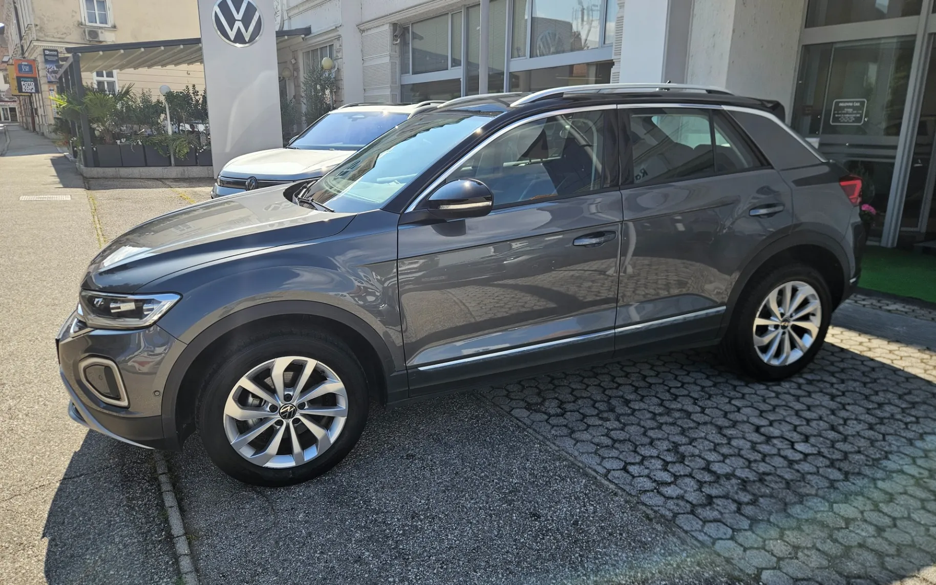 Zunanja slika - Volkswagen T-Roc - 1.5 TSI BMT Style DSG - 5