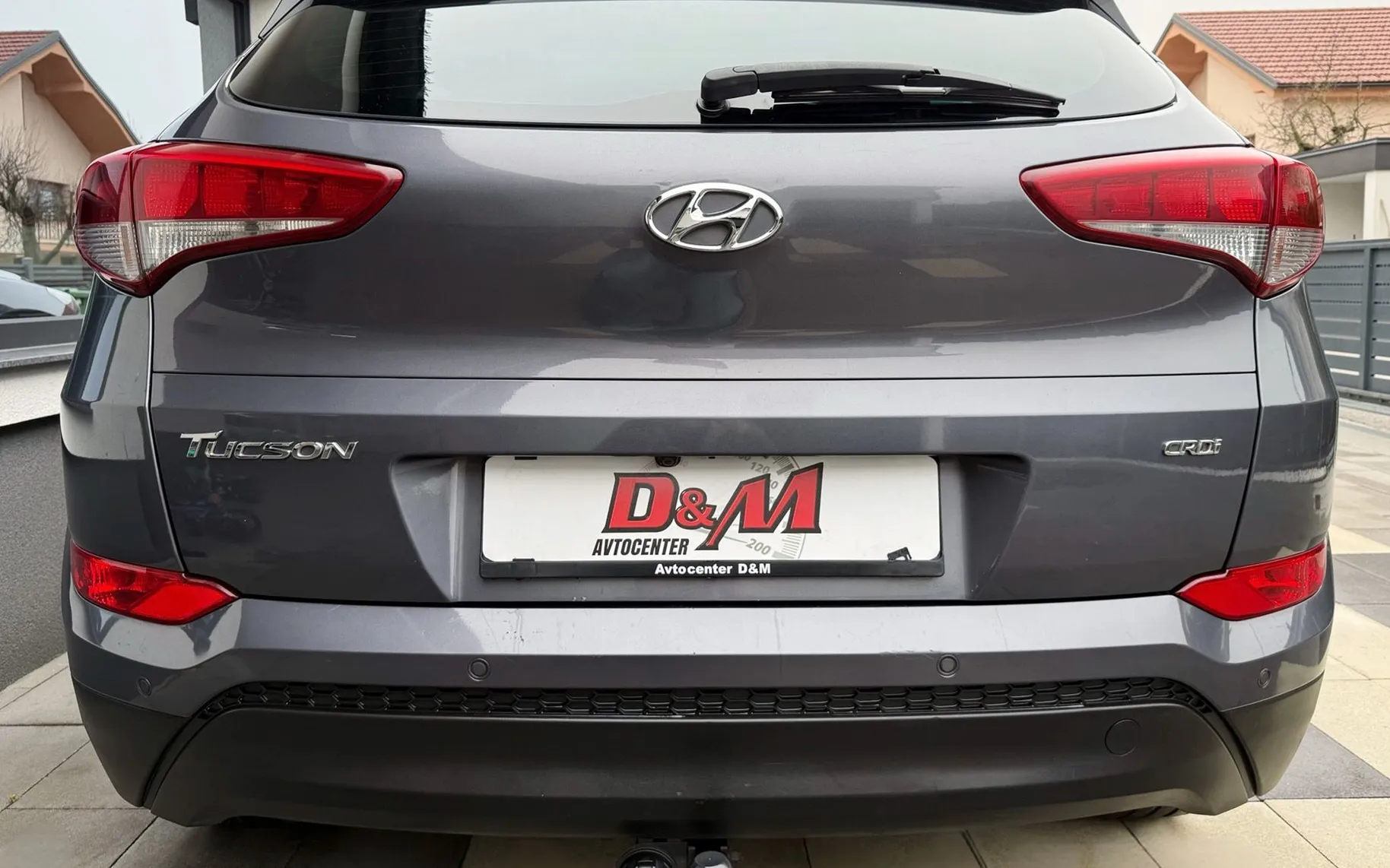 Zunanja slika - Hyundai Tucson - 1.7 CRDI|P4NORAMA|KAMERA|VLEČNA KLJUKA|17COL - 4