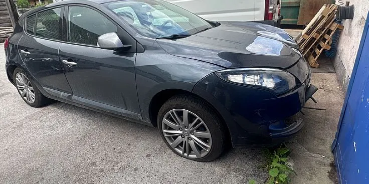 Zunanja slika - Renault Mégane - Megane  Berline 1.6 16V Dynamique - 2
