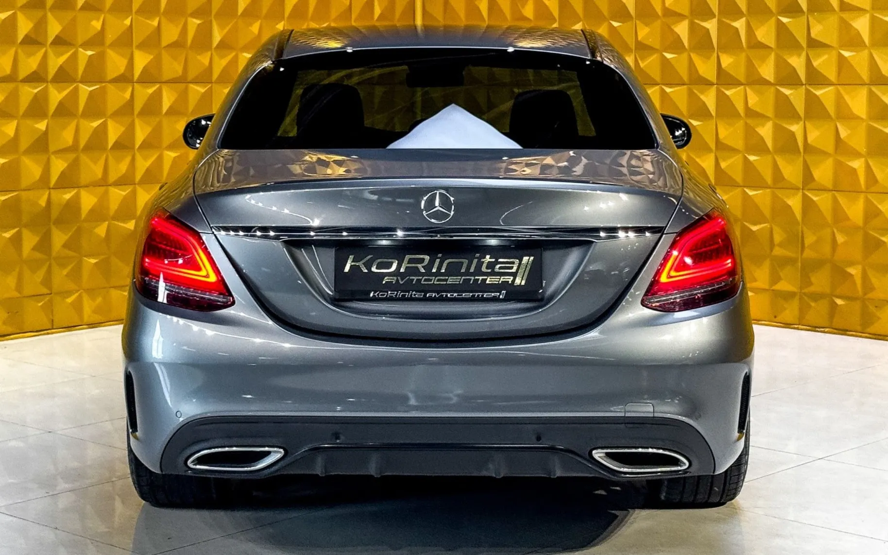 Notranja slika - Mercedes-Benz C-Razred - AMG C220d 4MATIC-VIRTUAL-360-MEMORY-AMBI - 8